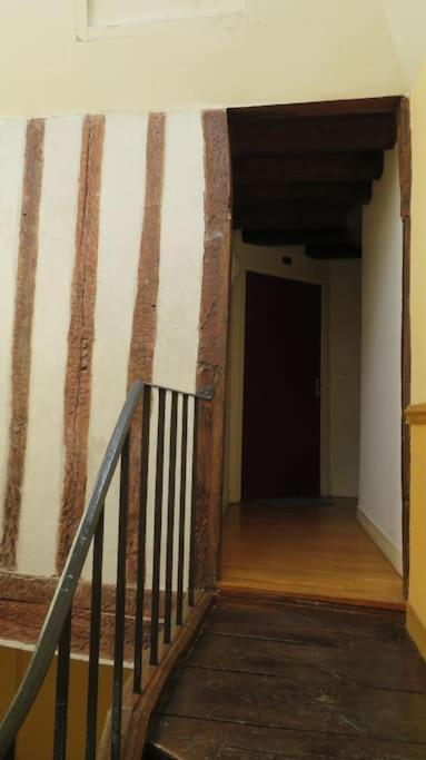 Loft De 53 M2 Centre Ville Blois,Tv Kültér fotó